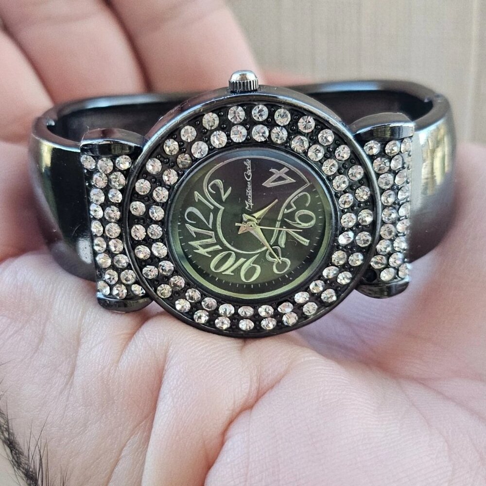 Montres Carlo Women Wristwatch Crystal Accent Black Tone Cuff Bangle Wrist Watch